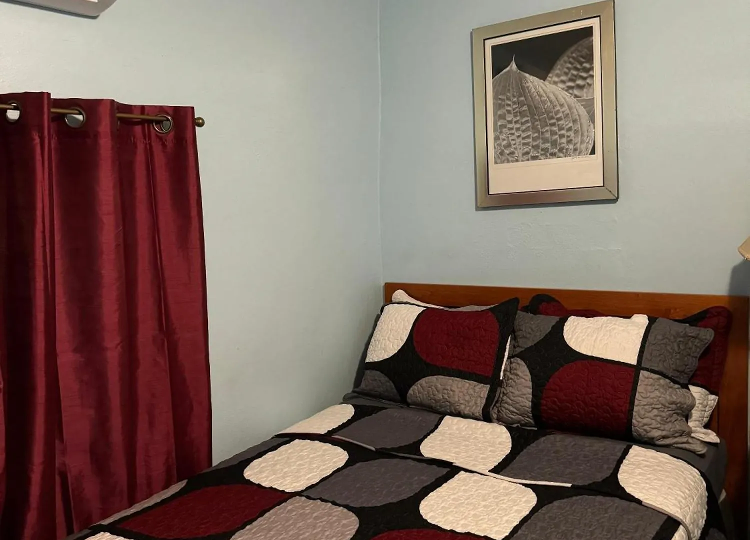 Studio With Private Entrance And Bath Sleeps Up To 6, Unit 1 San Juan Apartment